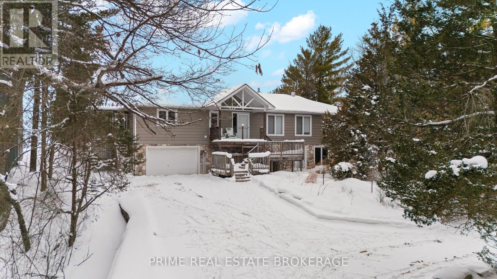 9856 Huron Place, Lambton Shores, Ontario  N0M 1T0 - Photo 49 - X12849344