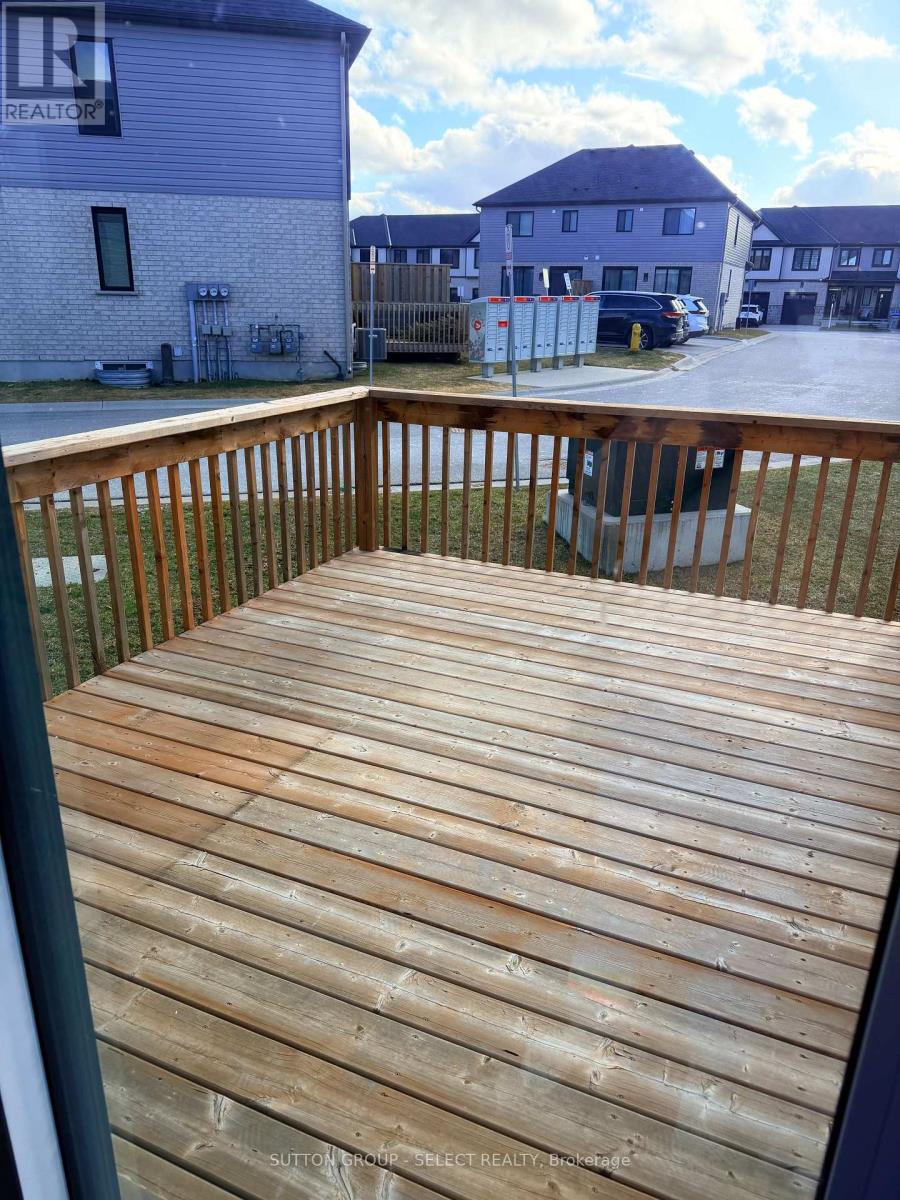 83 - 601 Lions Park Drive, Strathroy-Caradoc, Ontario  N0L 1W0 - Photo 14 - X12899874