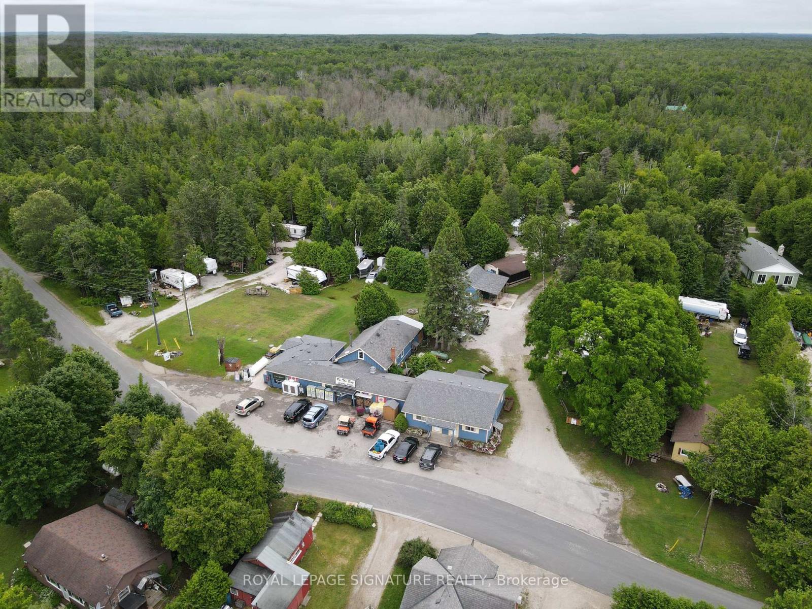 817 And 818 Pike Bay Road, Northern Bruce Peninsula, Ontario  N0H 2T0 - Photo 4 - X12899954
