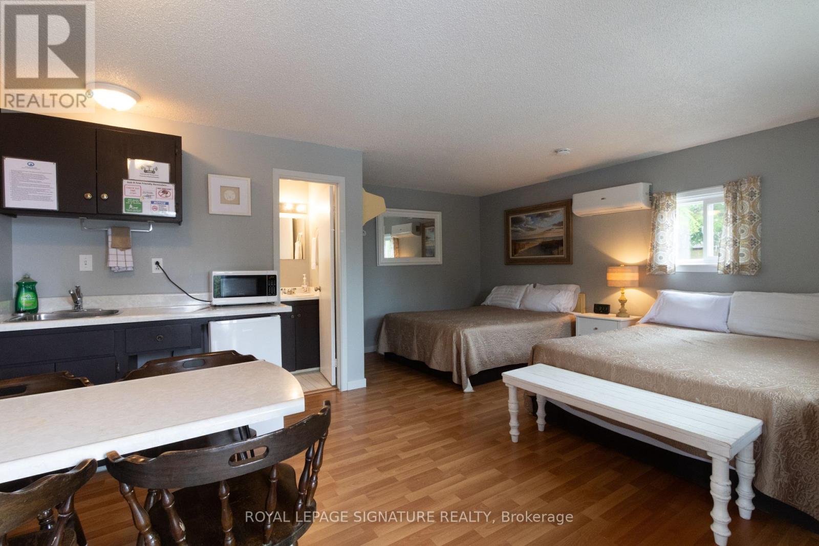 817 And 818 Pike Bay Road, Northern Bruce Peninsula, Ontario  N0H 2T0 - Photo 8 - X12899954