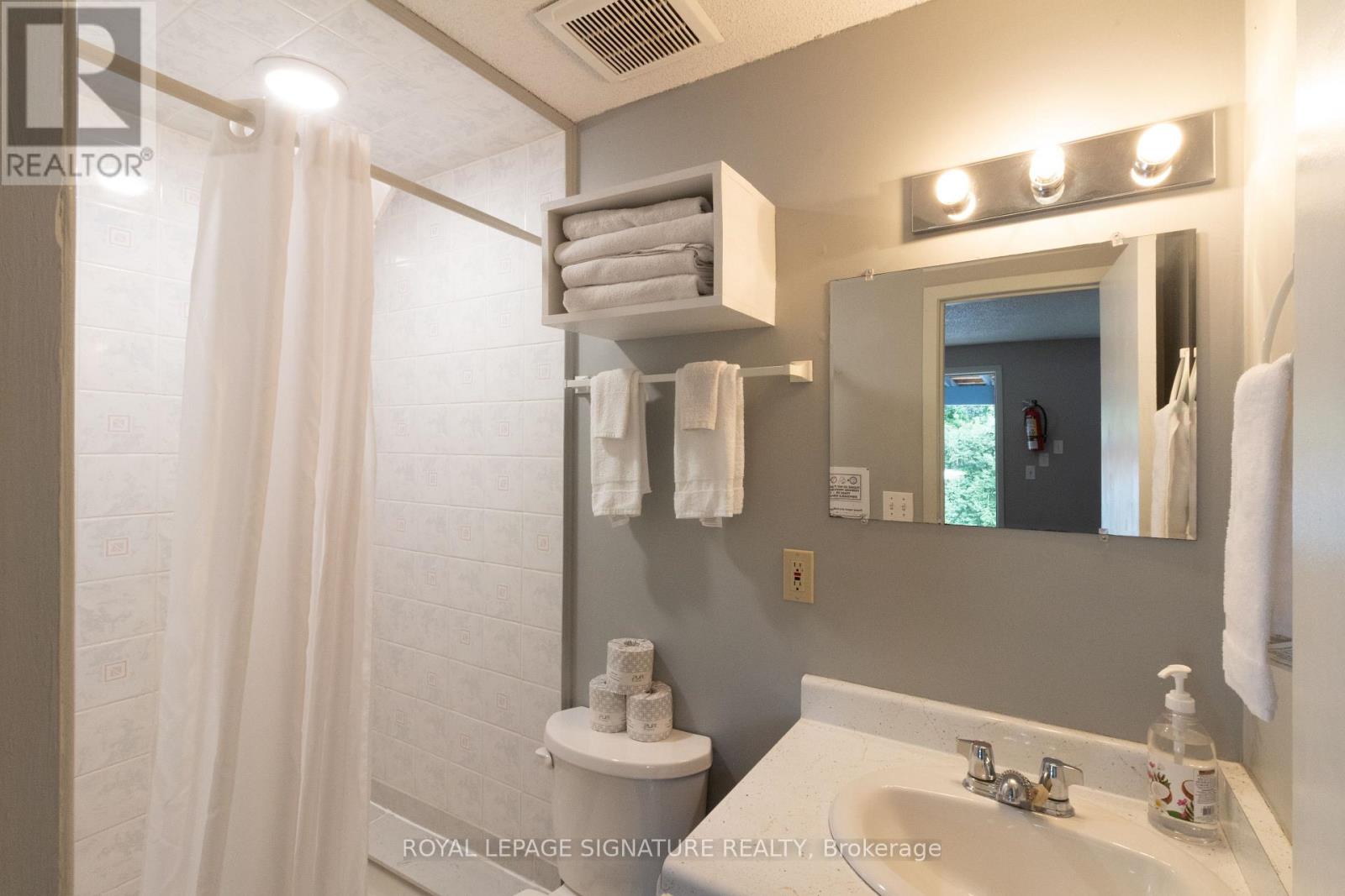 817 And 818 Pike Bay Road, Northern Bruce Peninsula, Ontario  N0H 2T0 - Photo 9 - X12899954