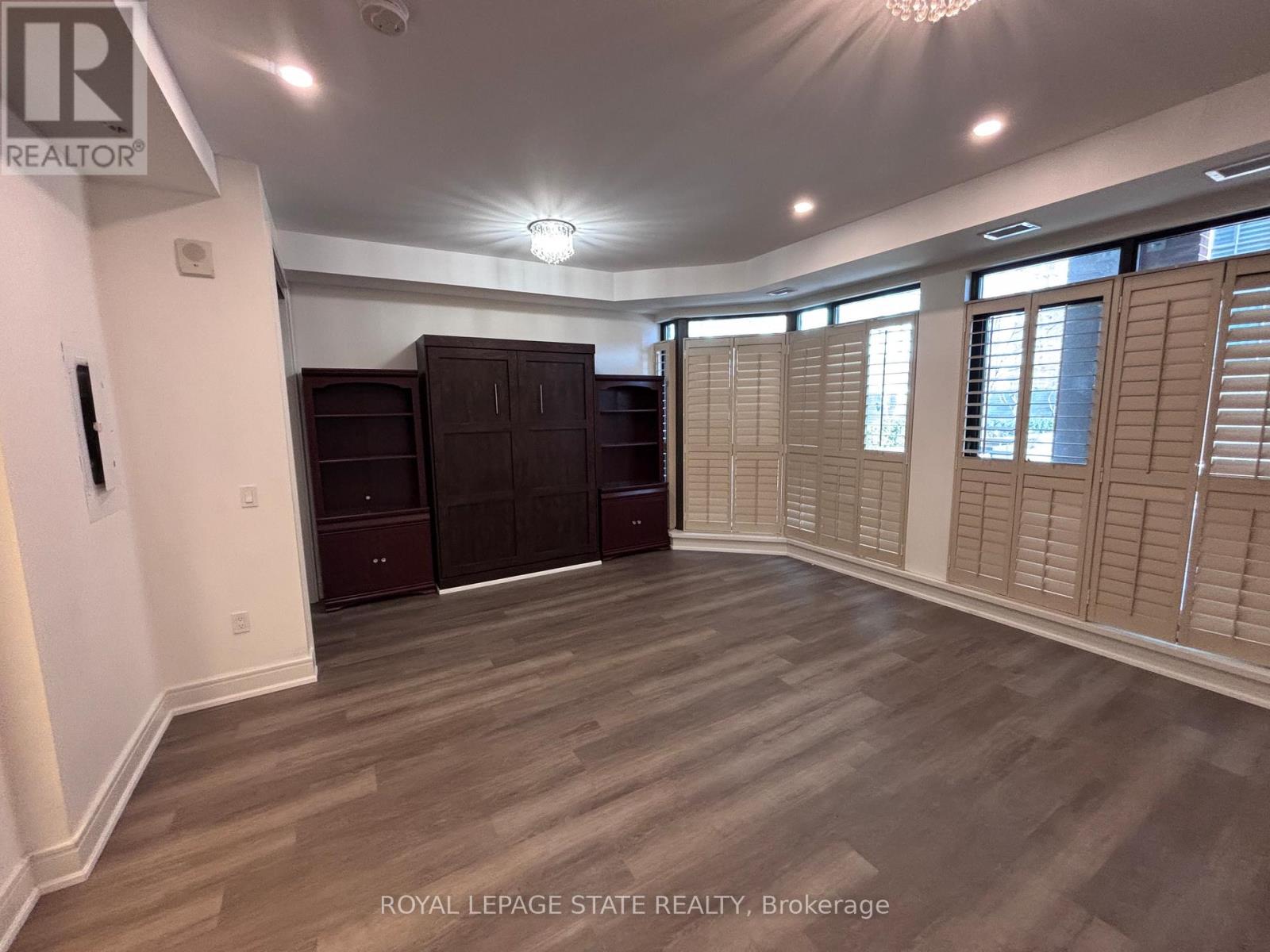 410 - 112 King Street E, Hamilton (Beasley), Ontario  L8N 1A8 - Photo 10 - X12900026