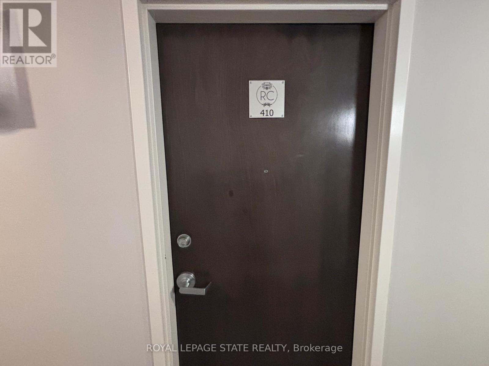 410 - 112 King Street E, Hamilton (Beasley), Ontario  L8N 1A8 - Photo 2 - X12900026