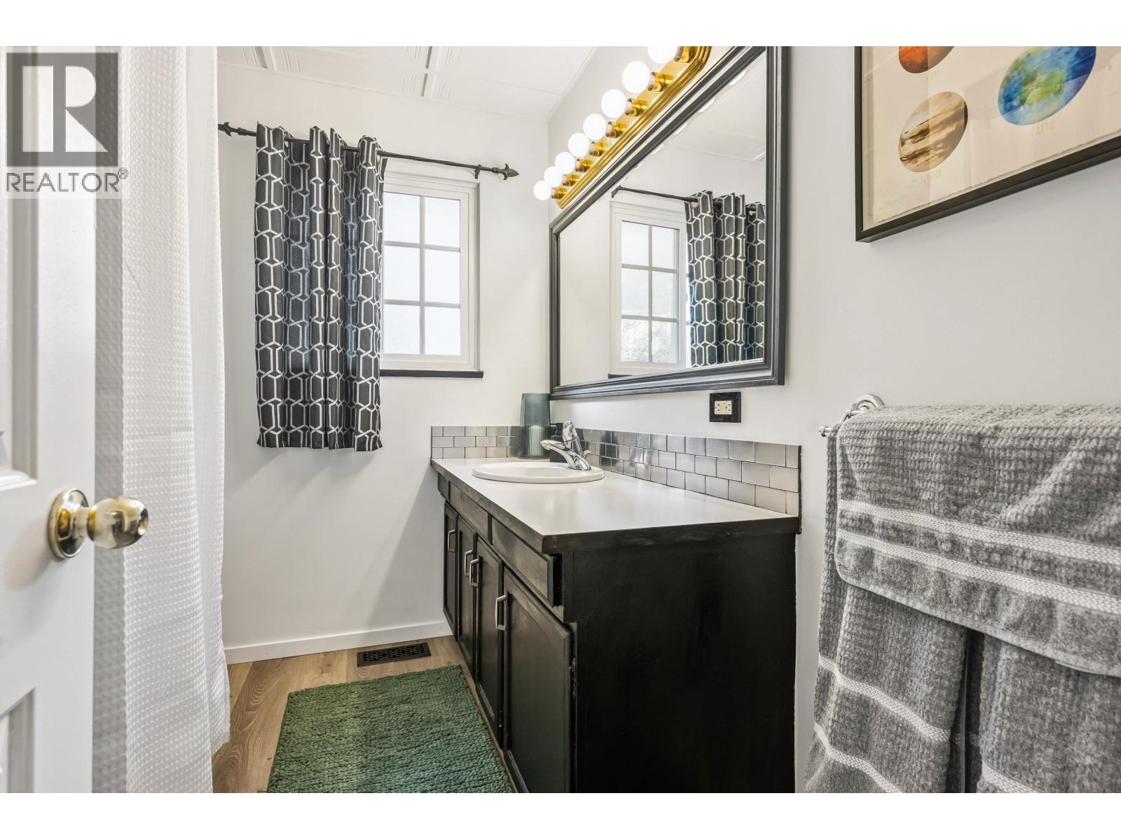 2560 Haversley Avenue, Coquitlam, British Columbia  V3J 1W5 - Photo 24 - R3089767