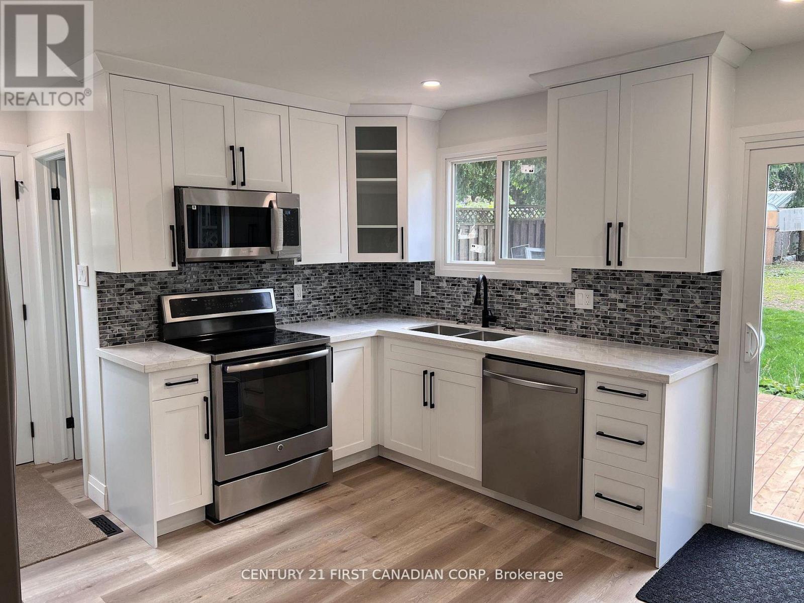 5 Chiddington Gate, London South (South R), Ontario  N6C 5K9 - Photo 12 - X12900172