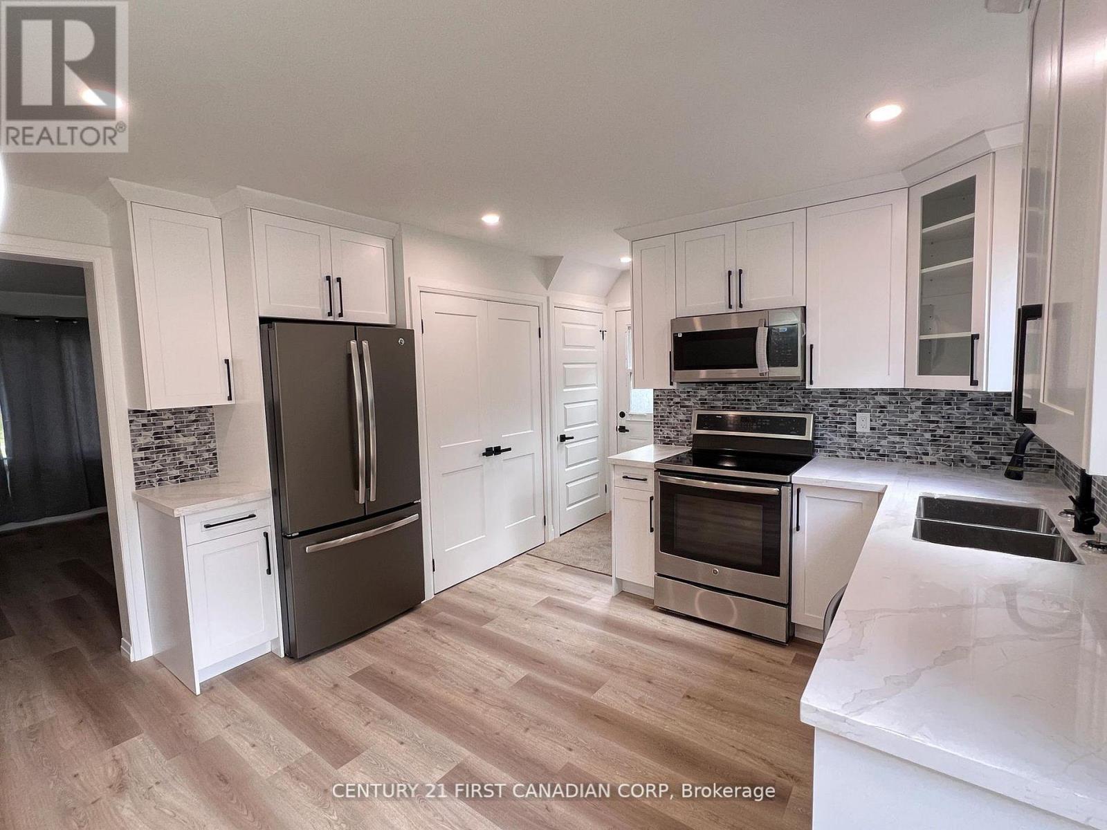 5 Chiddington Gate, London South (South R), Ontario  N6C 5K9 - Photo 13 - X12900172