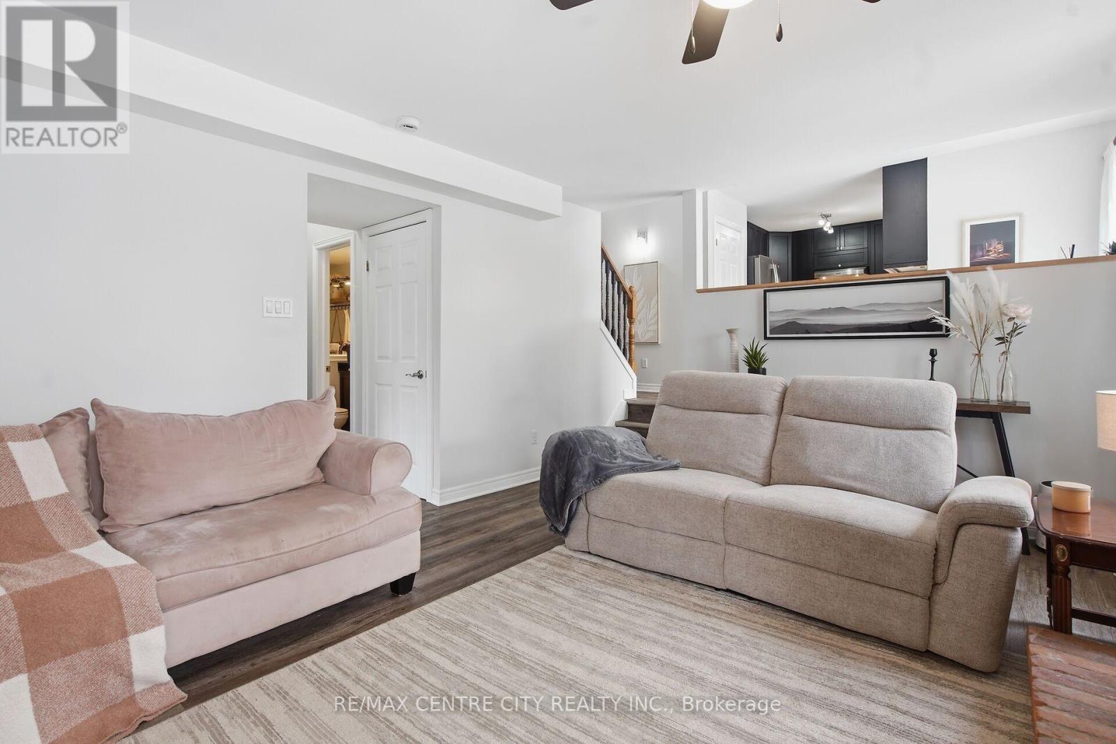 2 Stoneycreek Crescent, London North, Ontario  N5X 3X4 - Photo 15 - X12900192