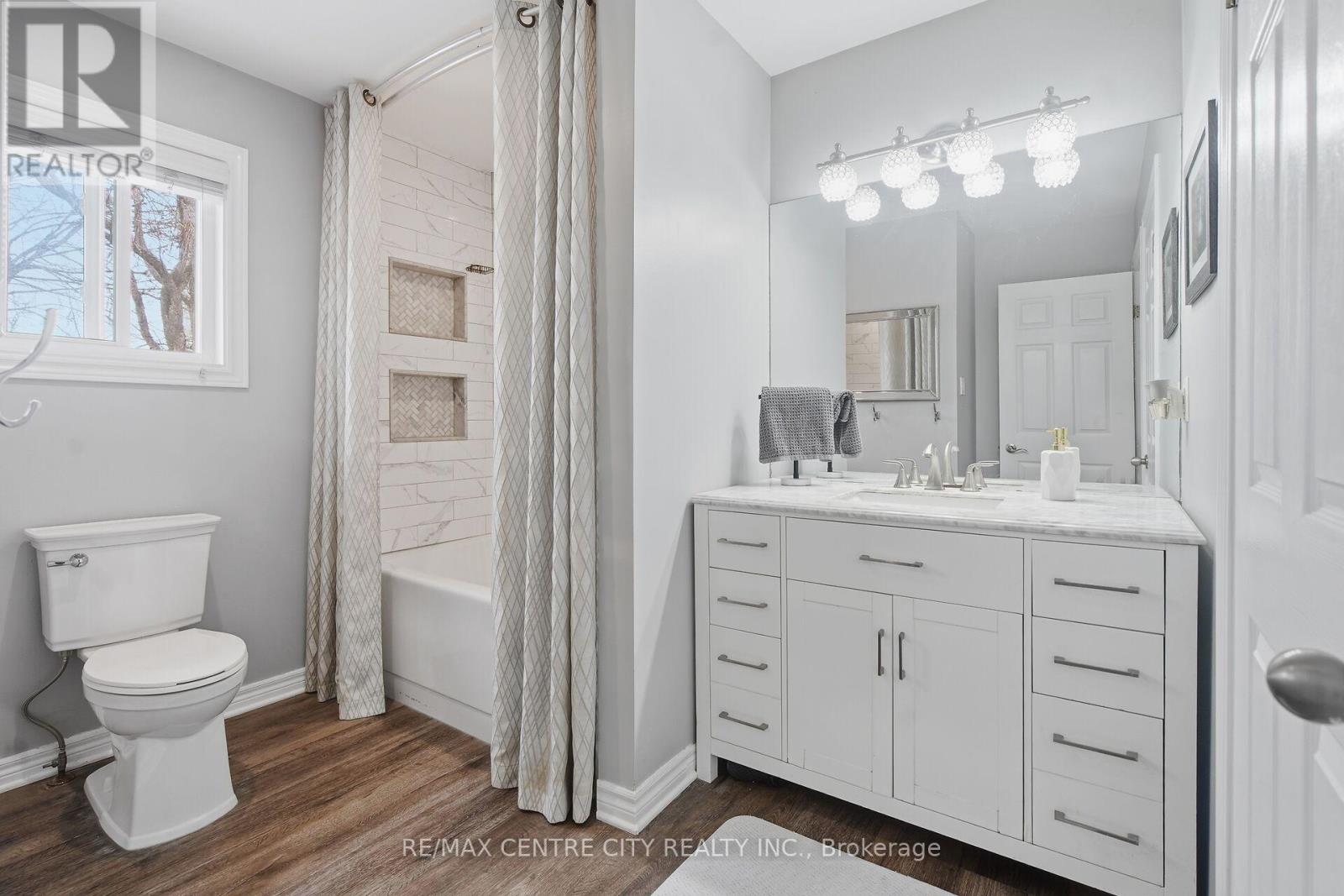 2 Stoneycreek Crescent, London North, Ontario  N5X 3X4 - Photo 25 - X12900192