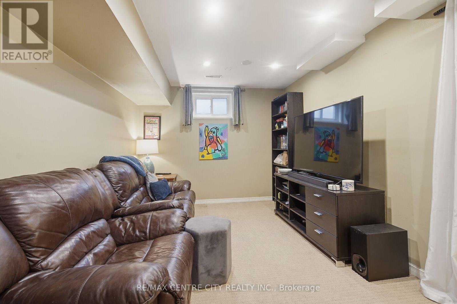 2 Stoneycreek Crescent, London North, Ontario  N5X 3X4 - Photo 27 - X12900192