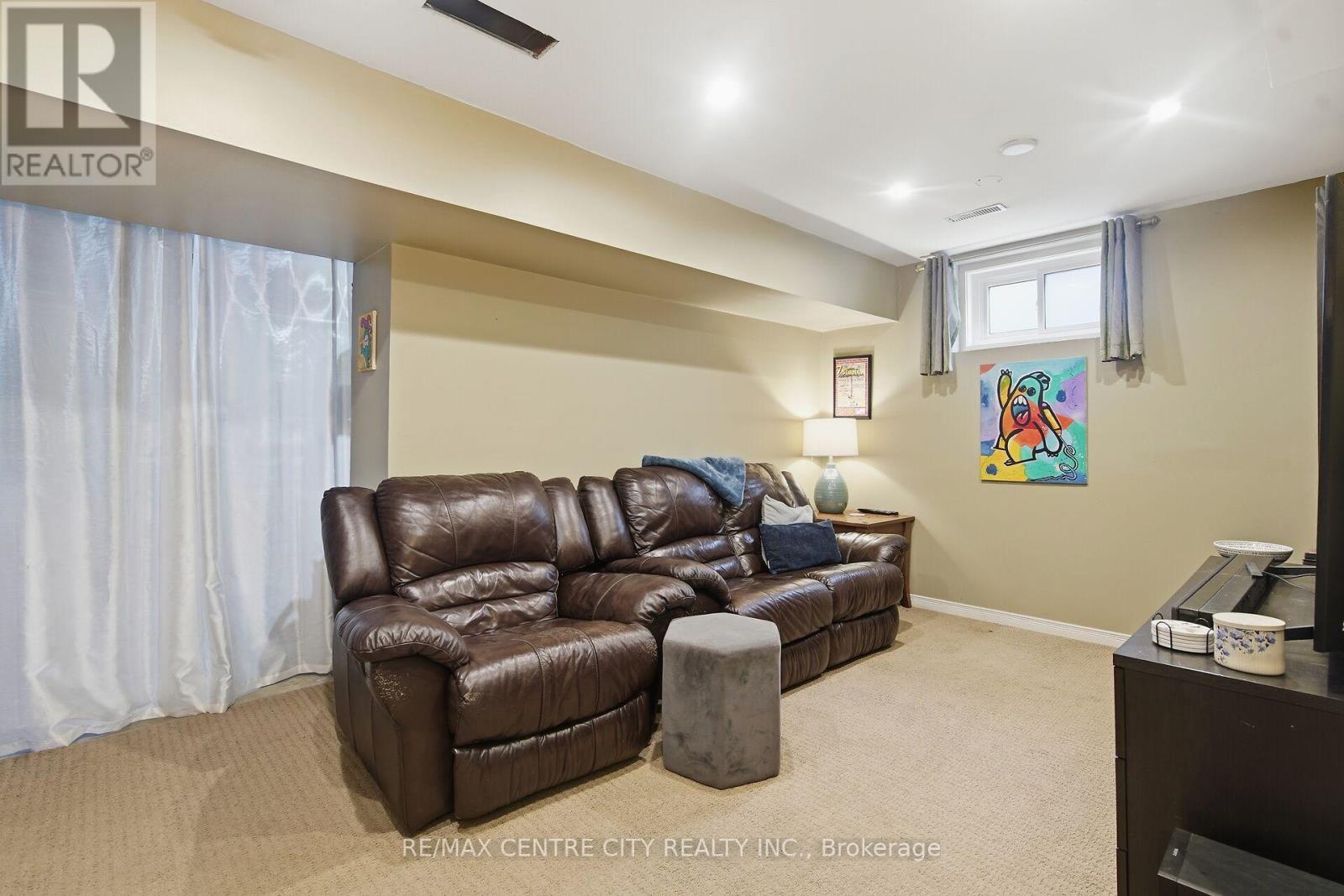 2 Stoneycreek Crescent, London North, Ontario  N5X 3X4 - Photo 28 - X12900192