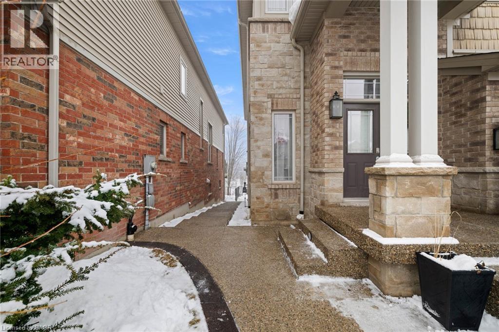 695 Robert Ferrie Drive Unit# Lower, Kitchener, Ontario  N2R 0B2 - Photo 3 - 40813422