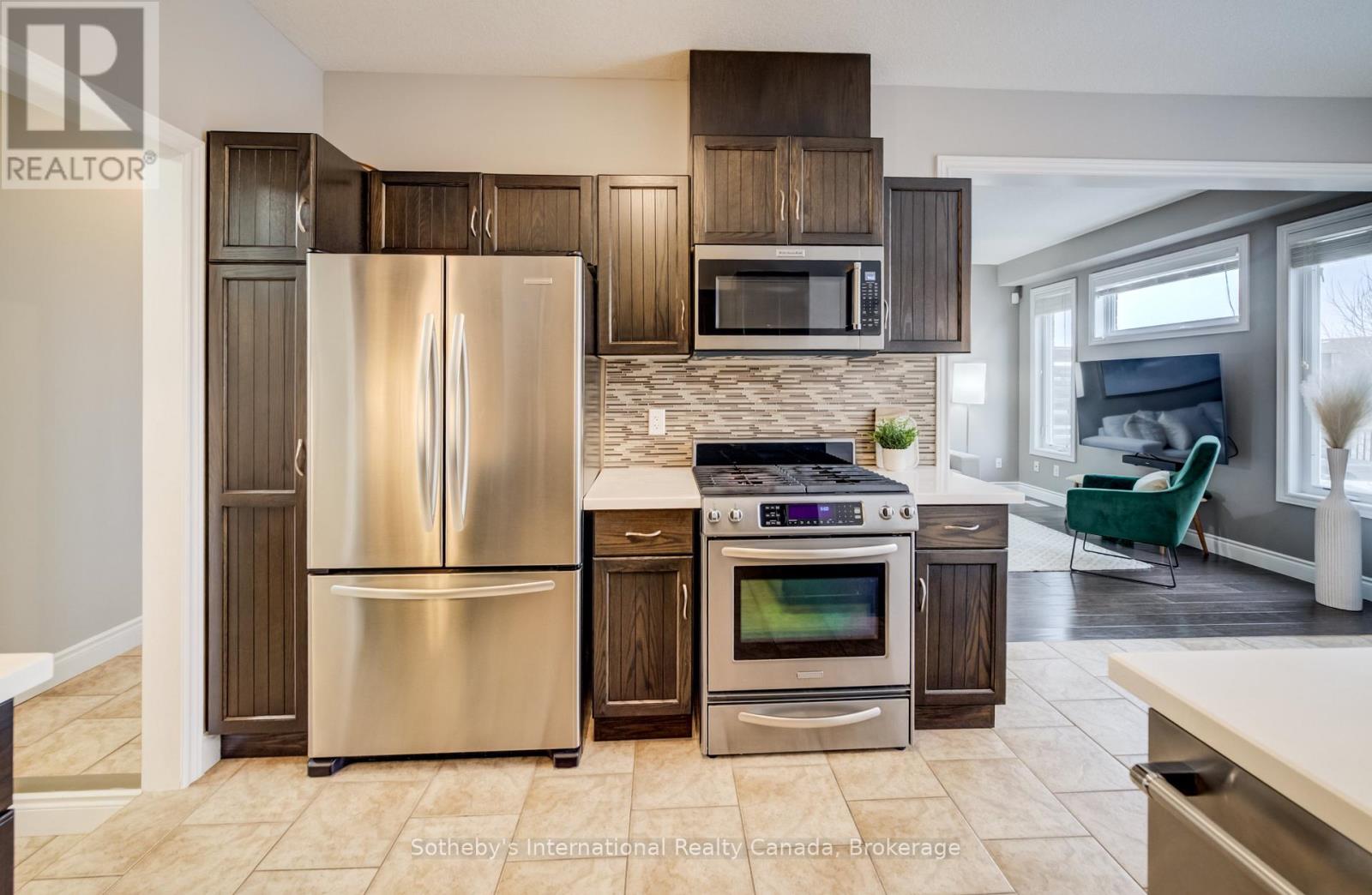 415 Westcroft Drive, Waterloo, Ontario  N2T 2Z9 - Photo 10 - X12900240