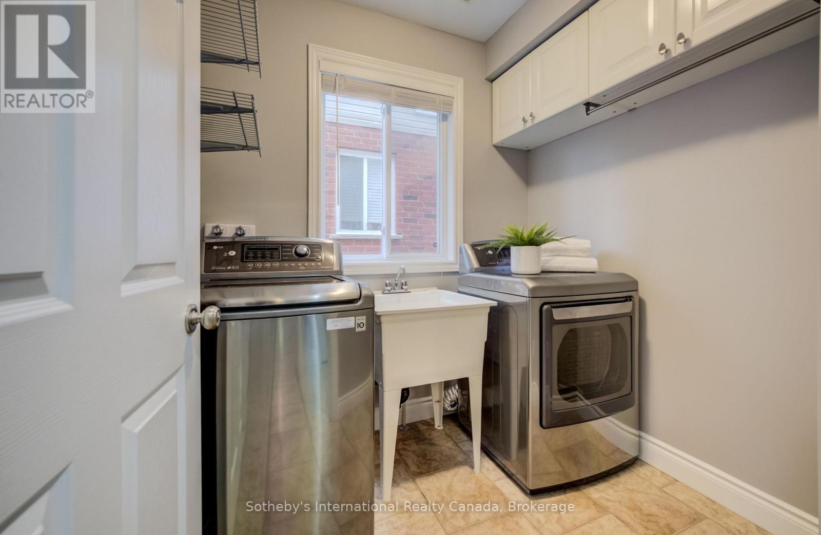 415 Westcroft Drive, Waterloo, Ontario  N2T 2Z9 - Photo 13 - X12900240