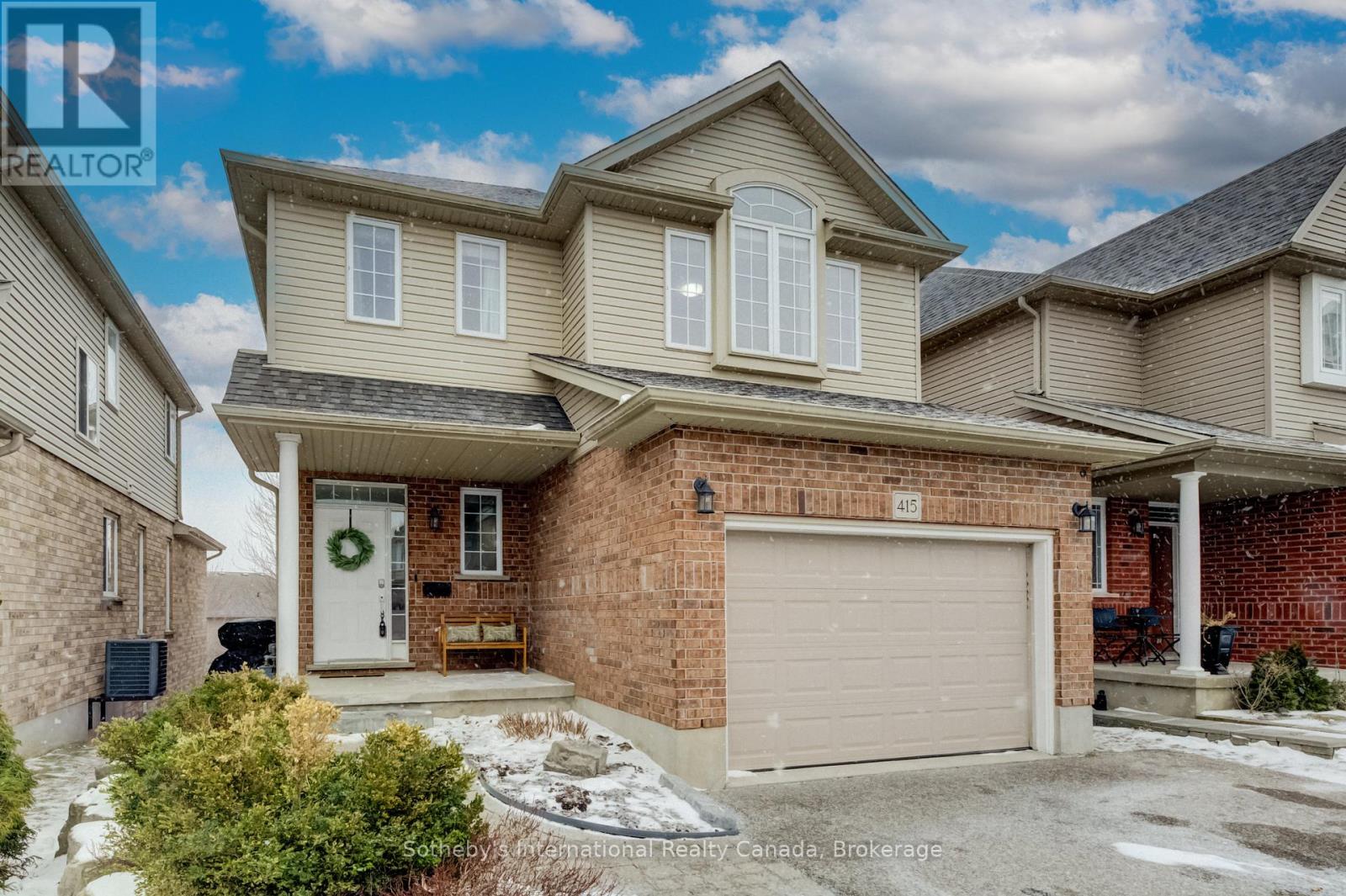 415 Westcroft Drive, Waterloo, Ontario  N2T 2Z9 - Photo 2 - X12900240