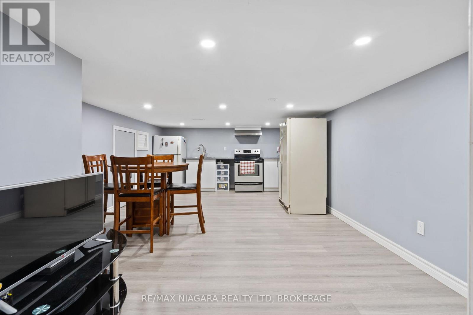 4 Tanner Circle, St. Catharines (Lakeshore), Ontario  L2N 3M9 - Photo 25 - X12900142