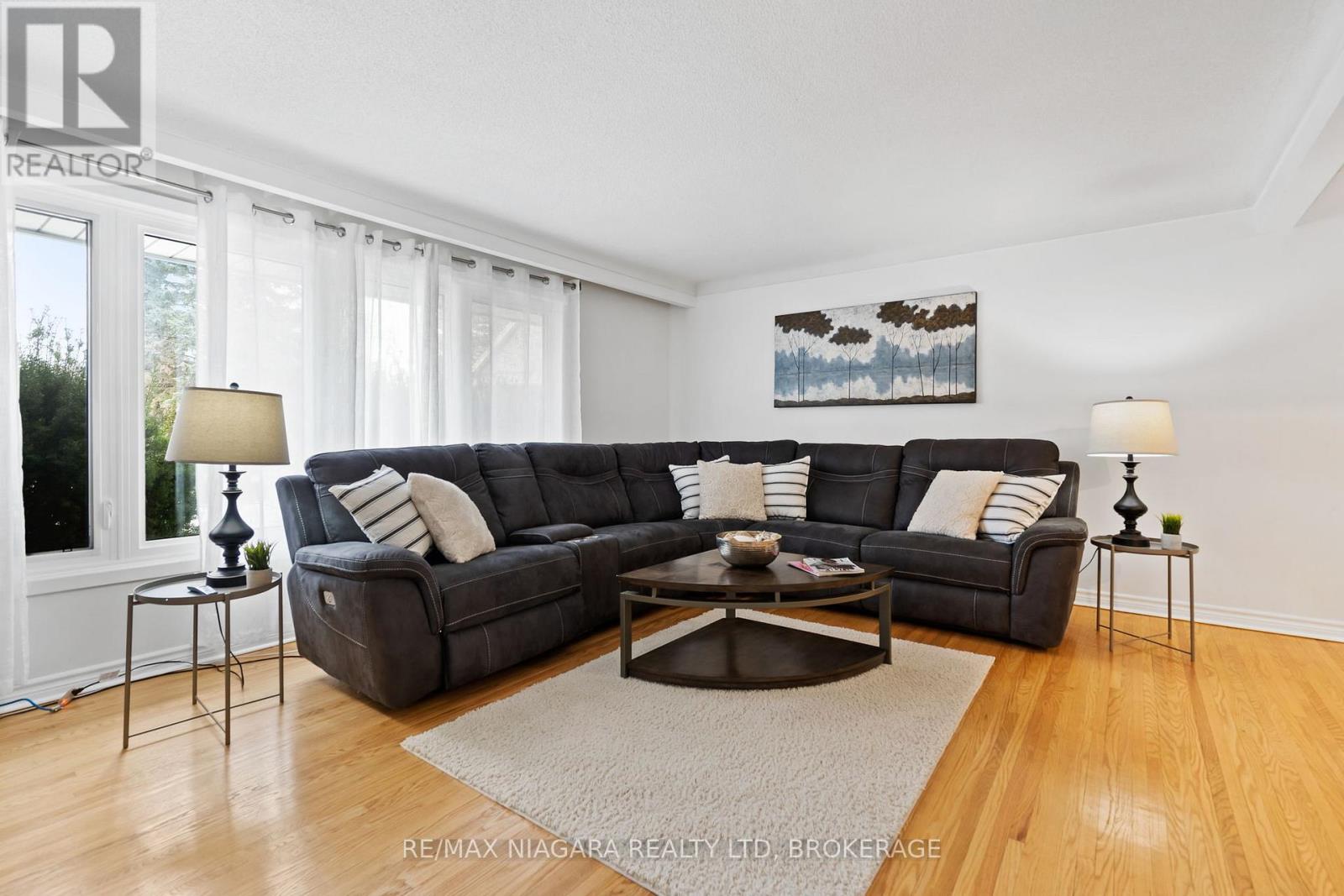 4 Tanner Circle, St. Catharines (Lakeshore), Ontario  L2N 3M9 - Photo 7 - X12900142