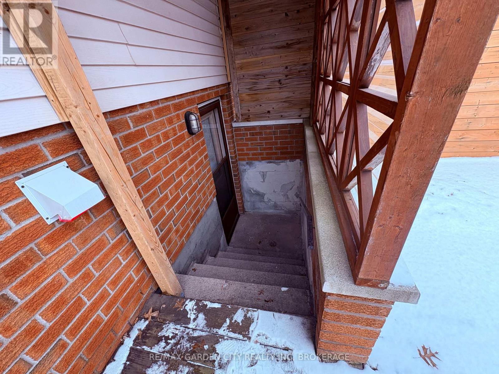 6141 Wildrose Crescent, Niagara Falls (Oldfield), Ontario  L2G 7T3 - Photo 10 - X12900156