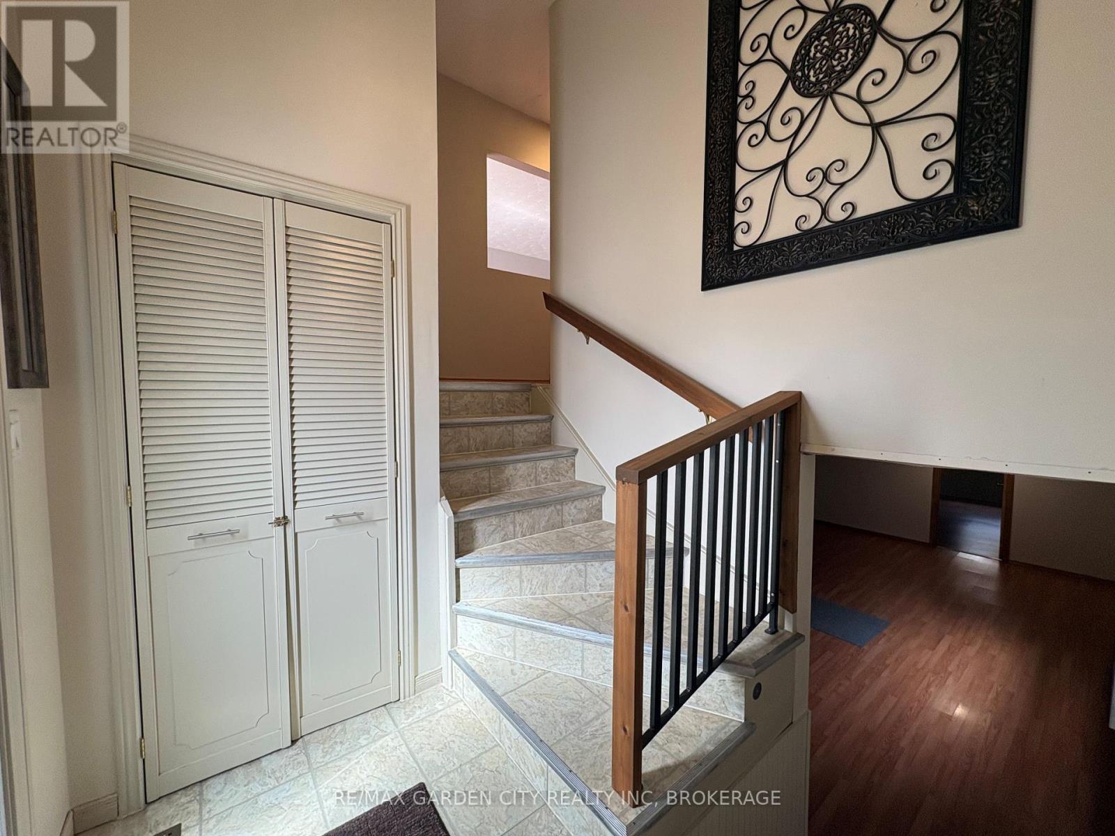 6141 Wildrose Crescent, Niagara Falls (Oldfield), Ontario  L2G 7T3 - Photo 12 - X12900156