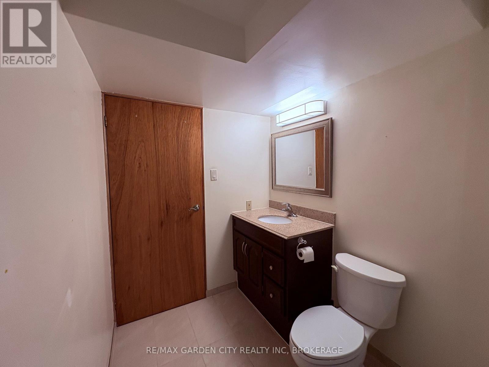 6141 Wildrose Crescent, Niagara Falls (Oldfield), Ontario  L2G 7T3 - Photo 37 - X12900156