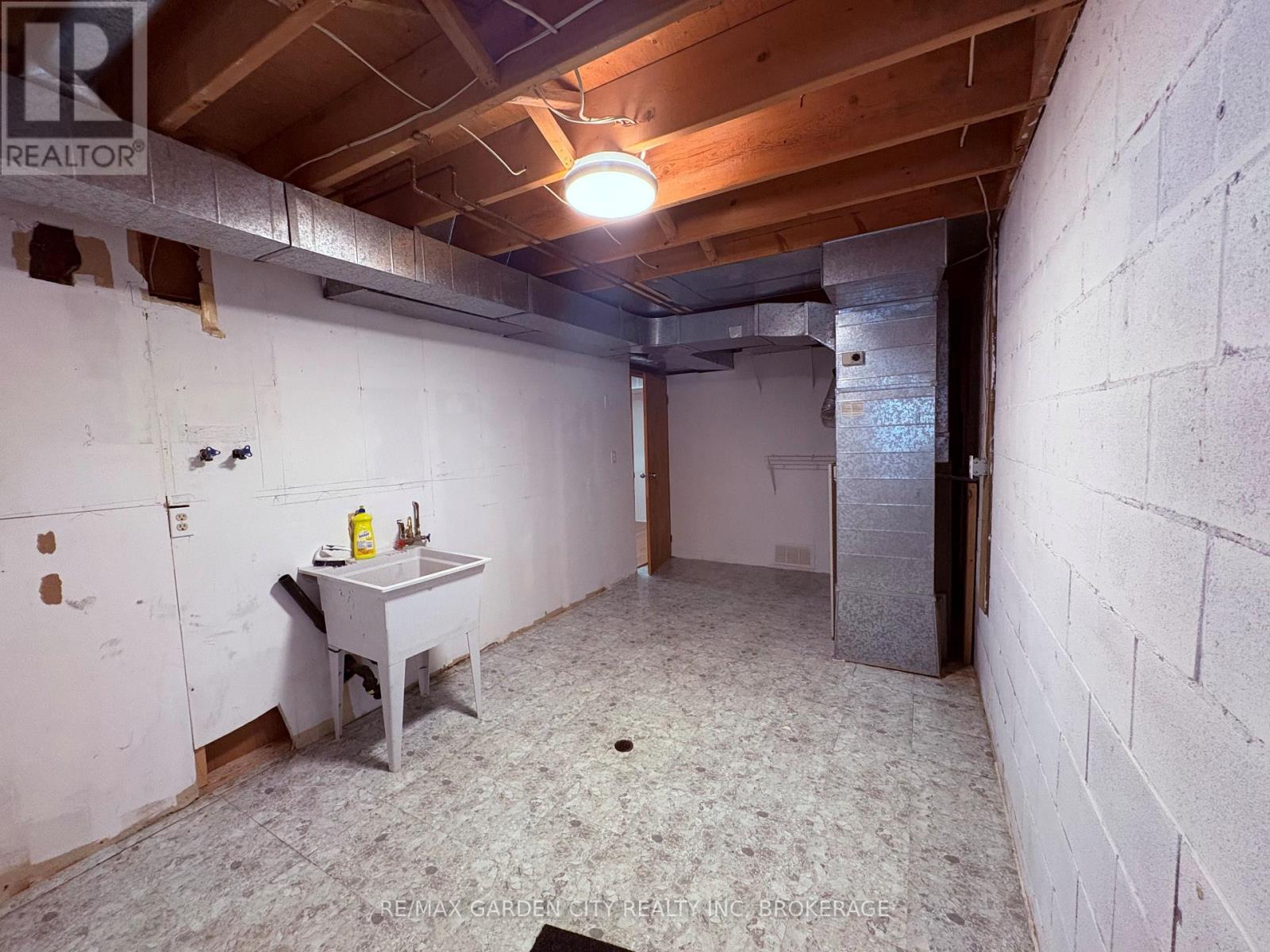 6141 Wildrose Crescent, Niagara Falls (Oldfield), Ontario  L2G 7T3 - Photo 40 - X12900156