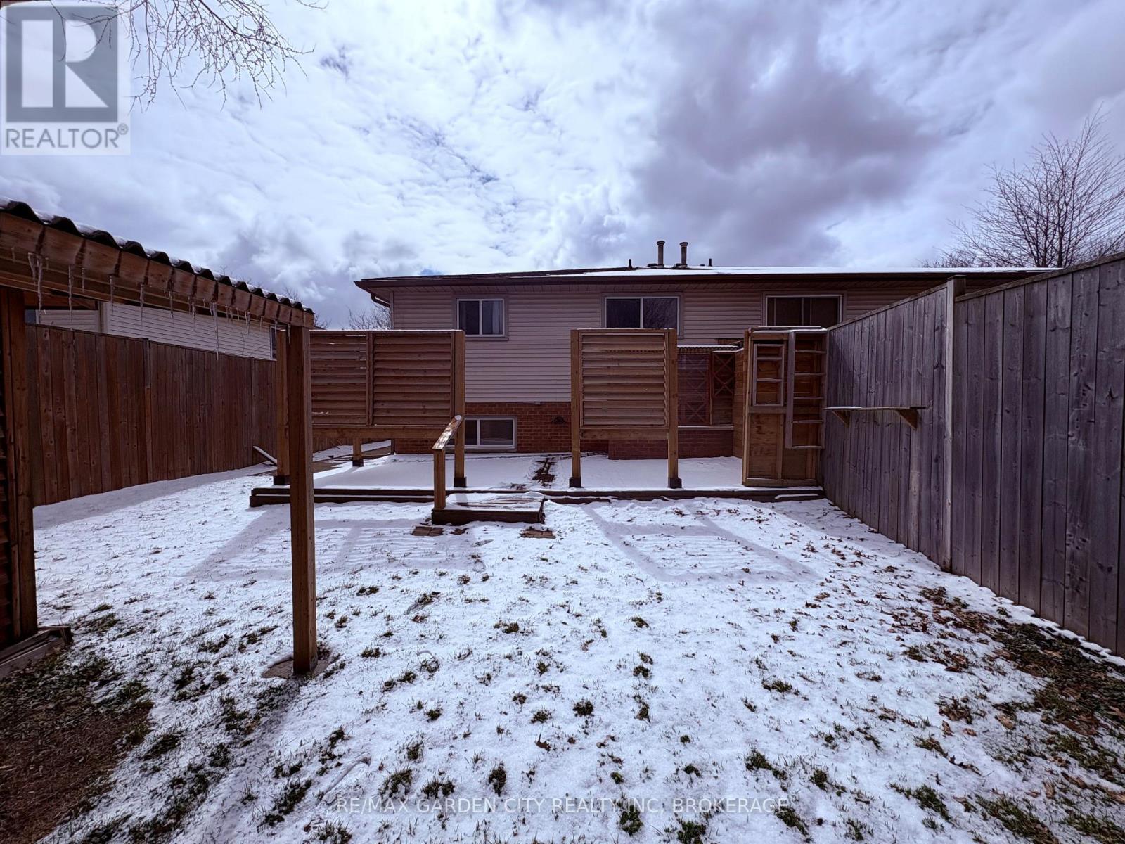 6141 Wildrose Crescent, Niagara Falls (Oldfield), Ontario  L2G 7T3 - Photo 5 - X12900156