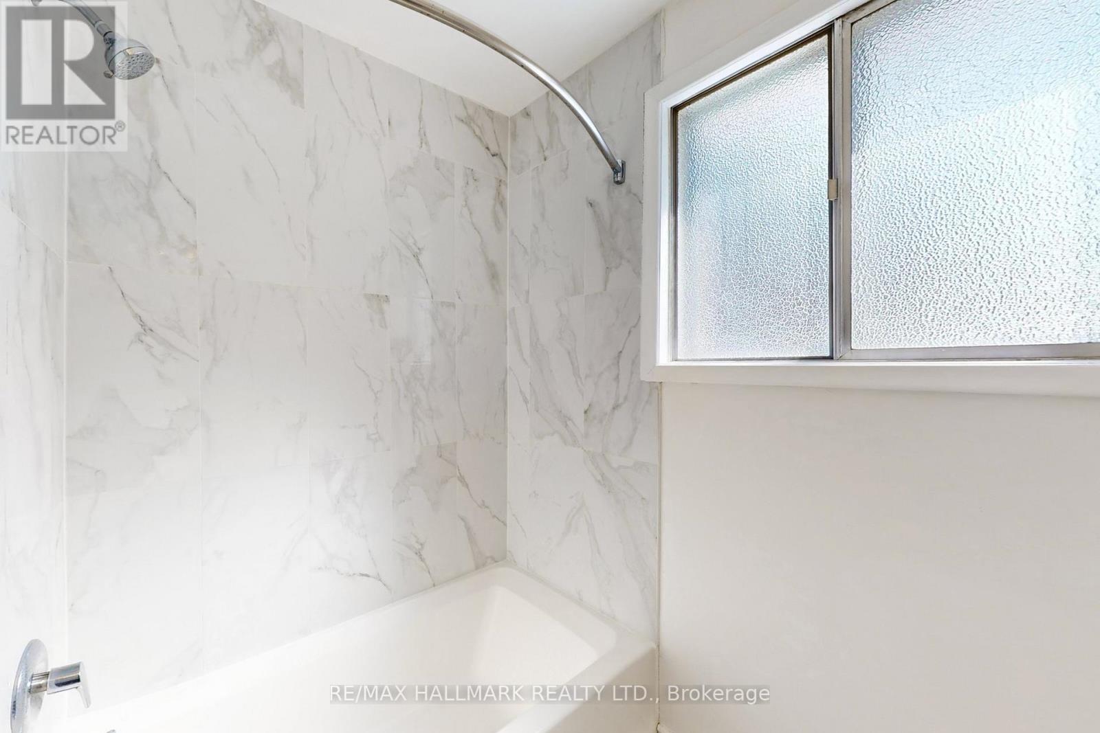 448 Loretta Crescent, Whitchurch-Stouffville, Ontario  L4A 7G2 - Photo 28 - N12828742