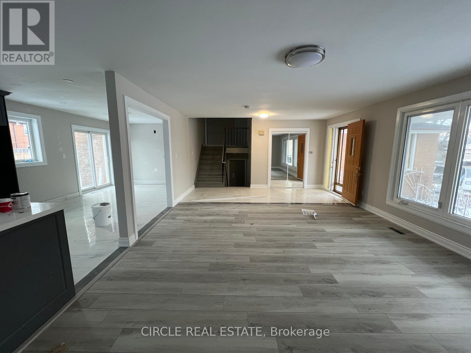 Level 01- 3bed 2.5 Bath - 3592 Swirlingleaves Crescent, Mississauga, Ontario  L4Y 3P8 - Photo 14 - W12899516