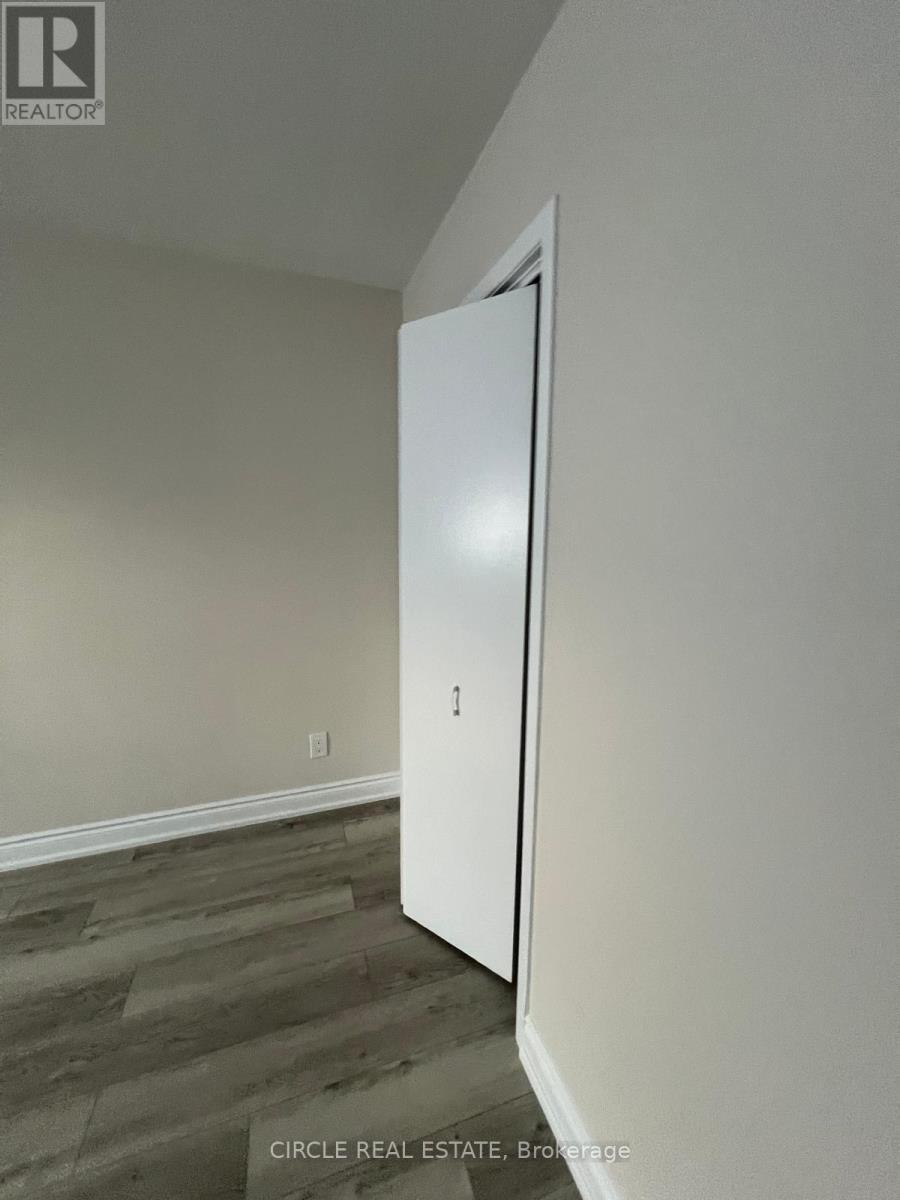 Level 01- 3bed 2.5 Bath - 3592 Swirlingleaves Crescent, Mississauga, Ontario  L4Y 3P8 - Photo 23 - W12899516