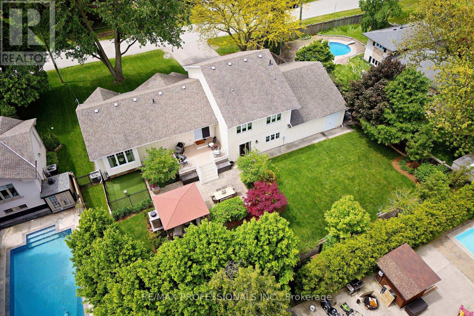 321 Wendy Lane, Oakville, Ontario  L6L 4P9 - Photo 46 - W12899956