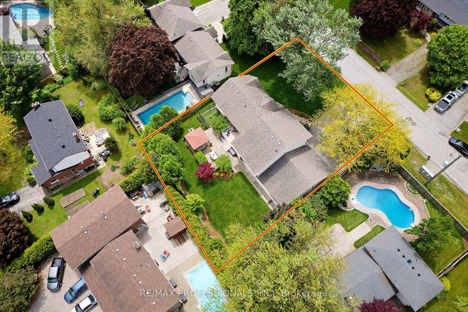 321 Wendy Lane, Oakville, Ontario  L6L 4P9 - Photo 43 - W12899956