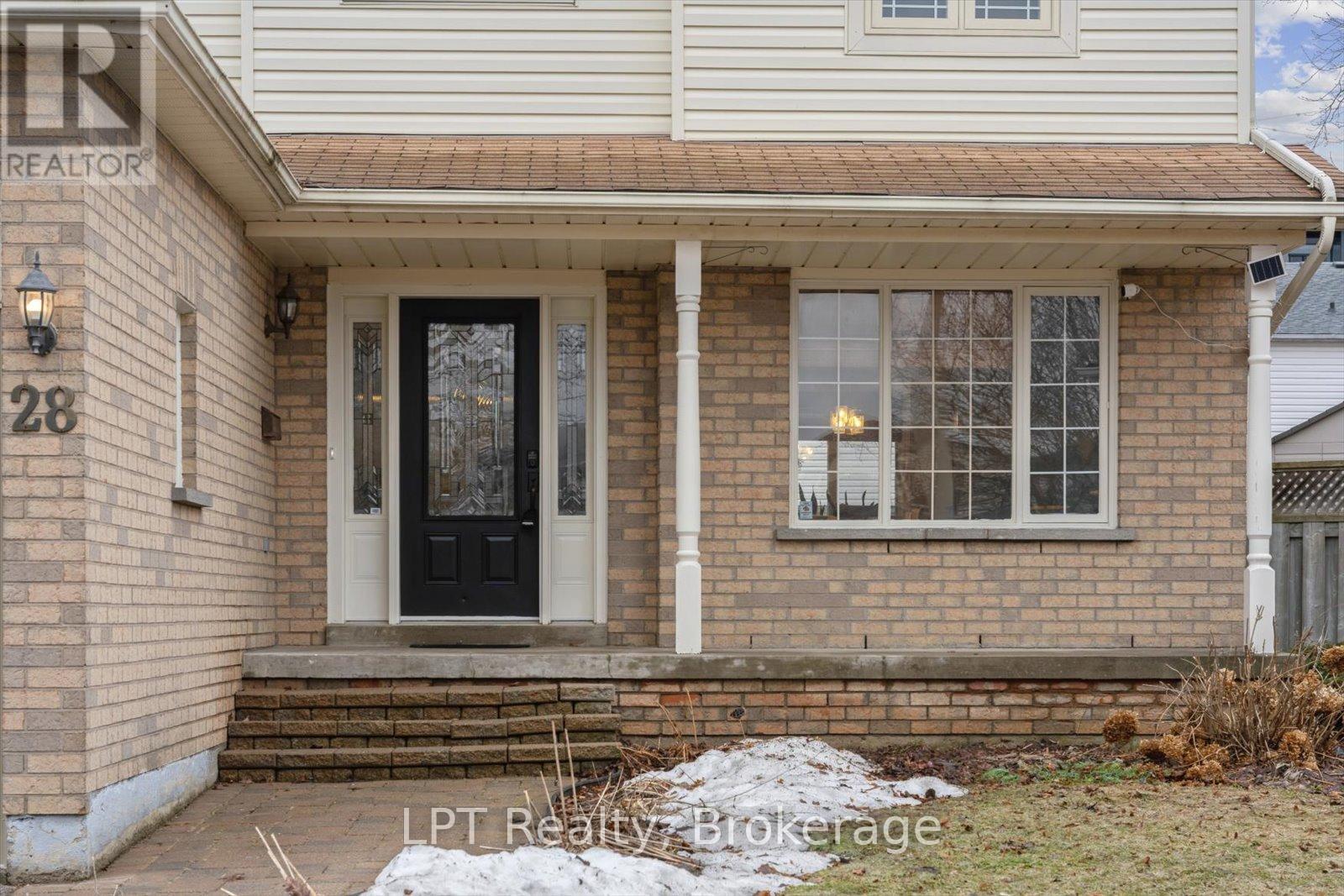 28 Faircomb Avenue, Clarington, Ontario  L1E 2H3 - Photo 4 - E12900150