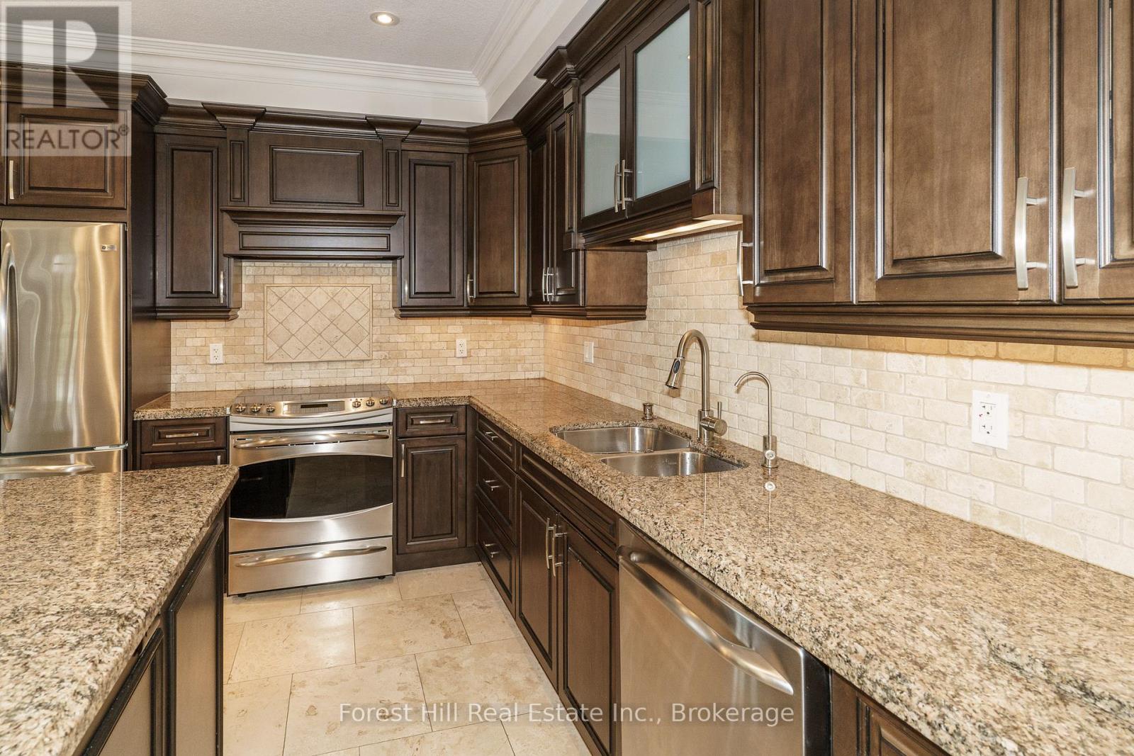 307 - 130 Steamship Bay Road, Gravenhurst (Muskoka (S)), Ontario  P1P 1Z9 - Photo 18 - X12900200