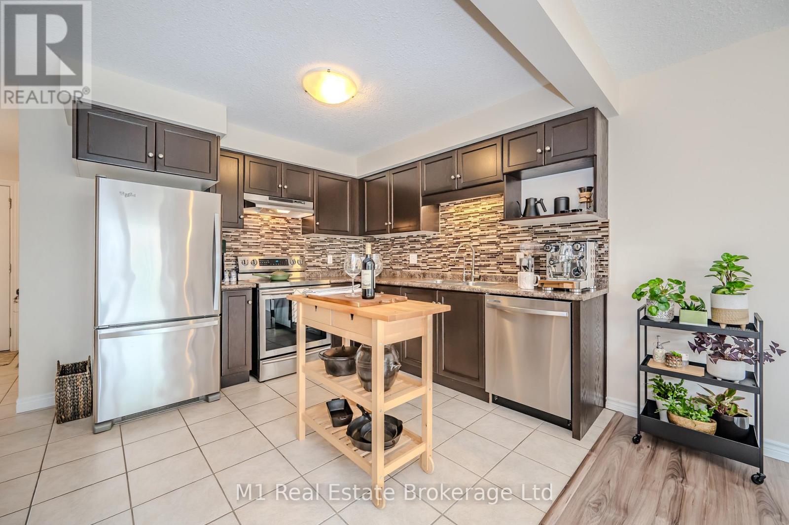 17 - 361 Arkell Road, Guelph (Pineridge/westminster Woods), Ontario  N1L 1E5 - Photo 10 - X12900272