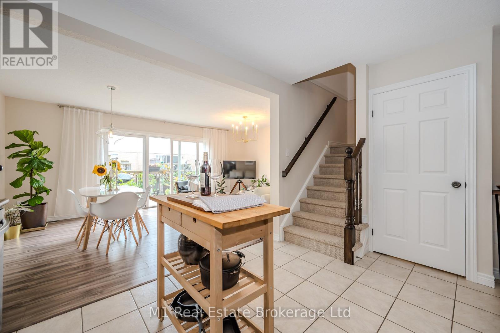 17 - 361 Arkell Road, Guelph (Pineridge/westminster Woods), Ontario  N1L 1E5 - Photo 13 - X12900272