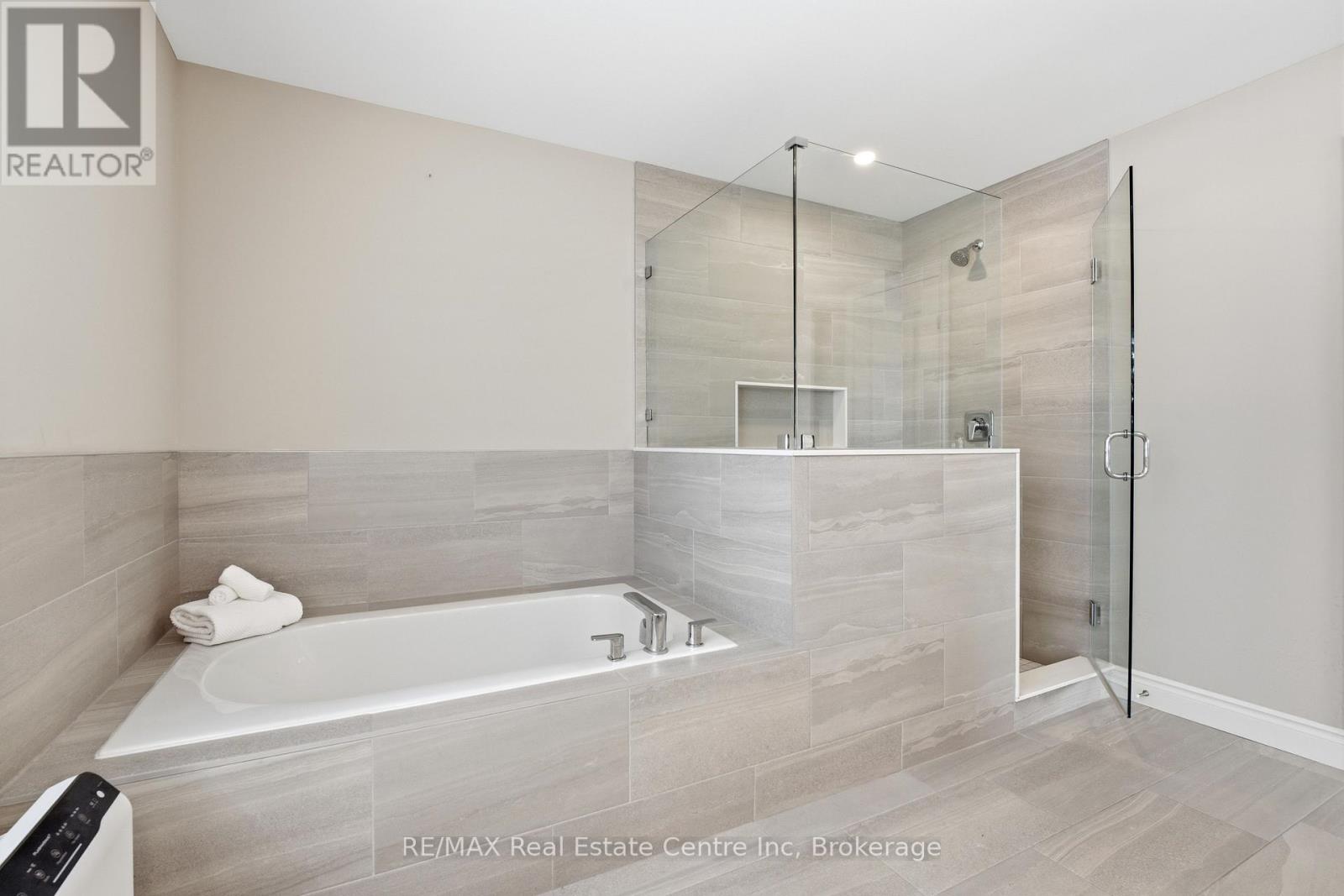 162 Harrison Street, Centre Wellington (Elora/salem), Ontario  N0B 1S0 - Photo 21 - X12900292