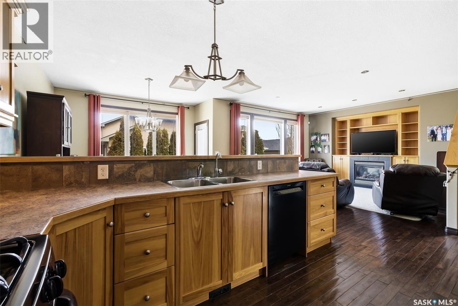 2451 Linner Bay, Regina, Saskatchewan  S4V 1K3 - Photo 10 - SK030780