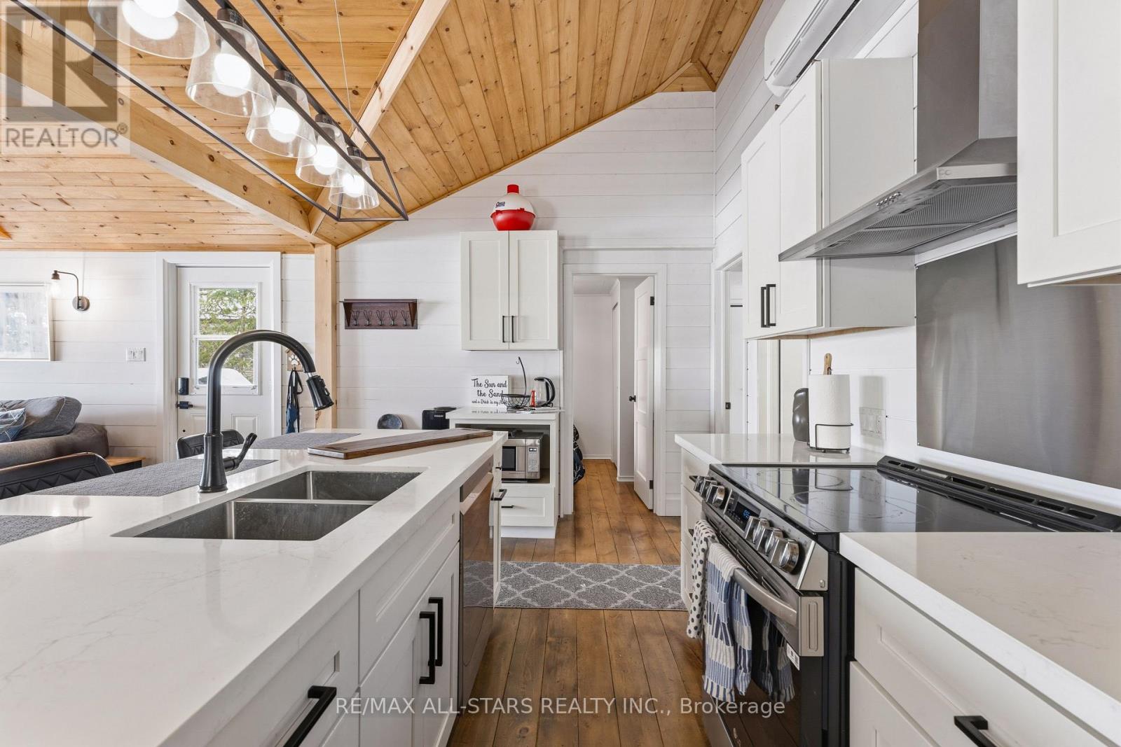 112 Sturgeon Glen Road, Kawartha Lakes, Ontario  K0M 1N0 - Photo 17 - X12900226