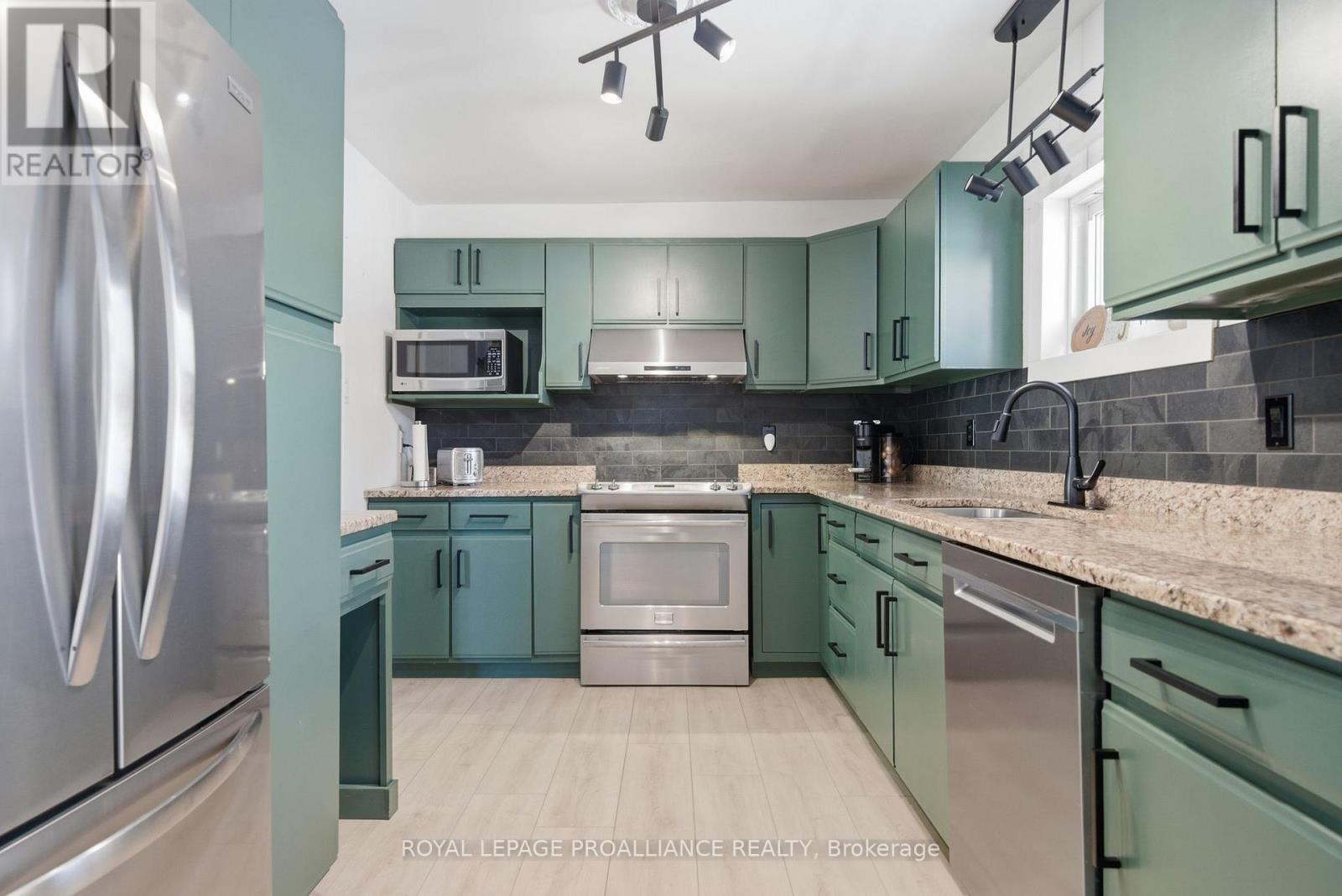 2292 Hamilton Road, Quinte West, Ontario  K8V 5P8 - Photo 15 - X12900254