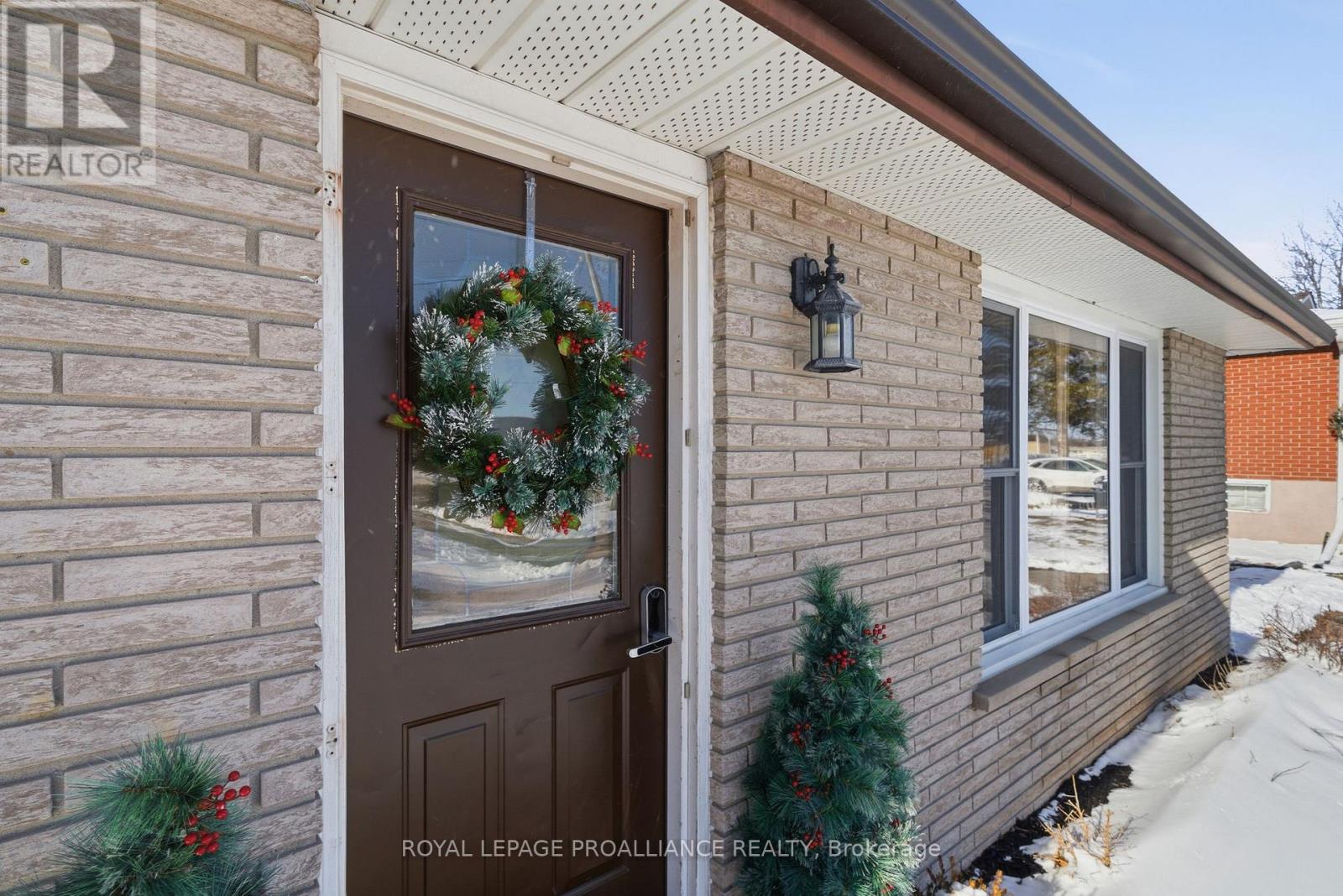 2292 Hamilton Road, Quinte West, Ontario  K8V 5P8 - Photo 2 - X12900254