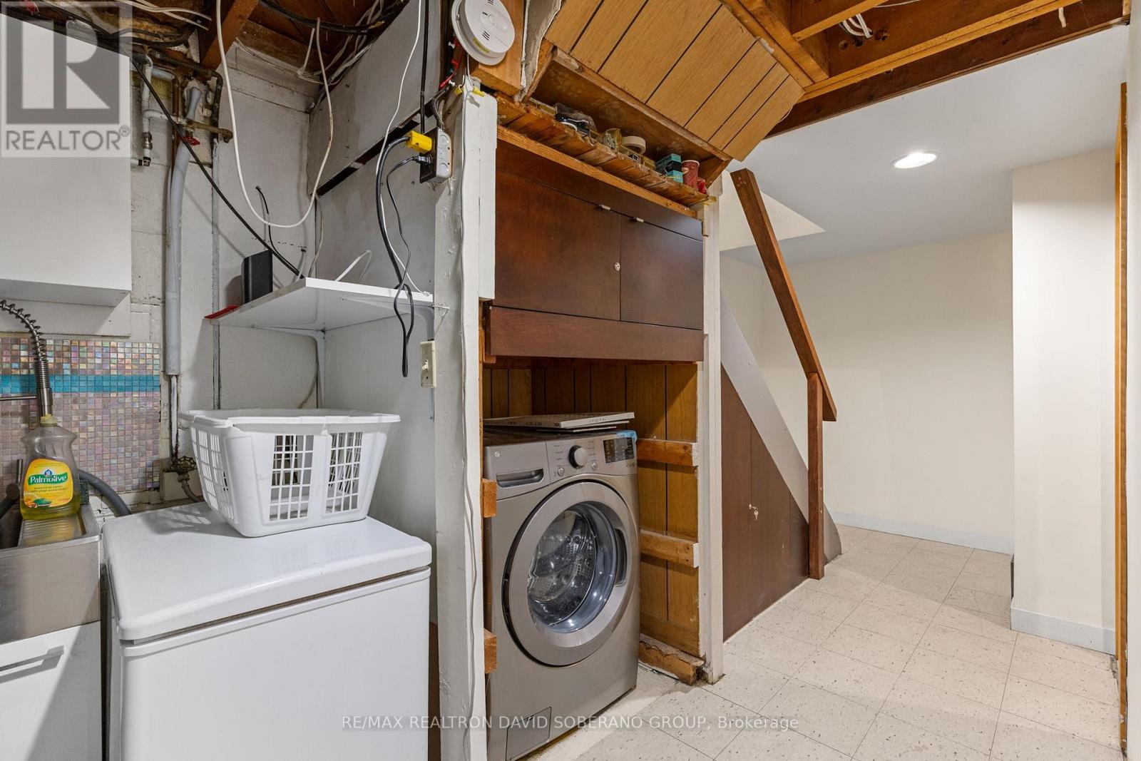 256 Codsell Avenue, Toronto, Ontario  M3H 3X1 - Photo 21 - C12900152