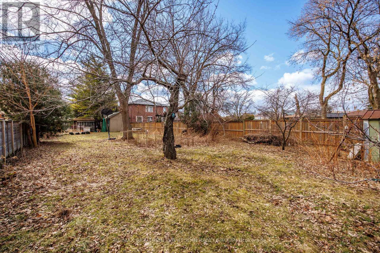 256 Codsell Avenue, Toronto, Ontario  M3H 3X1 - Photo 34 - C12900152