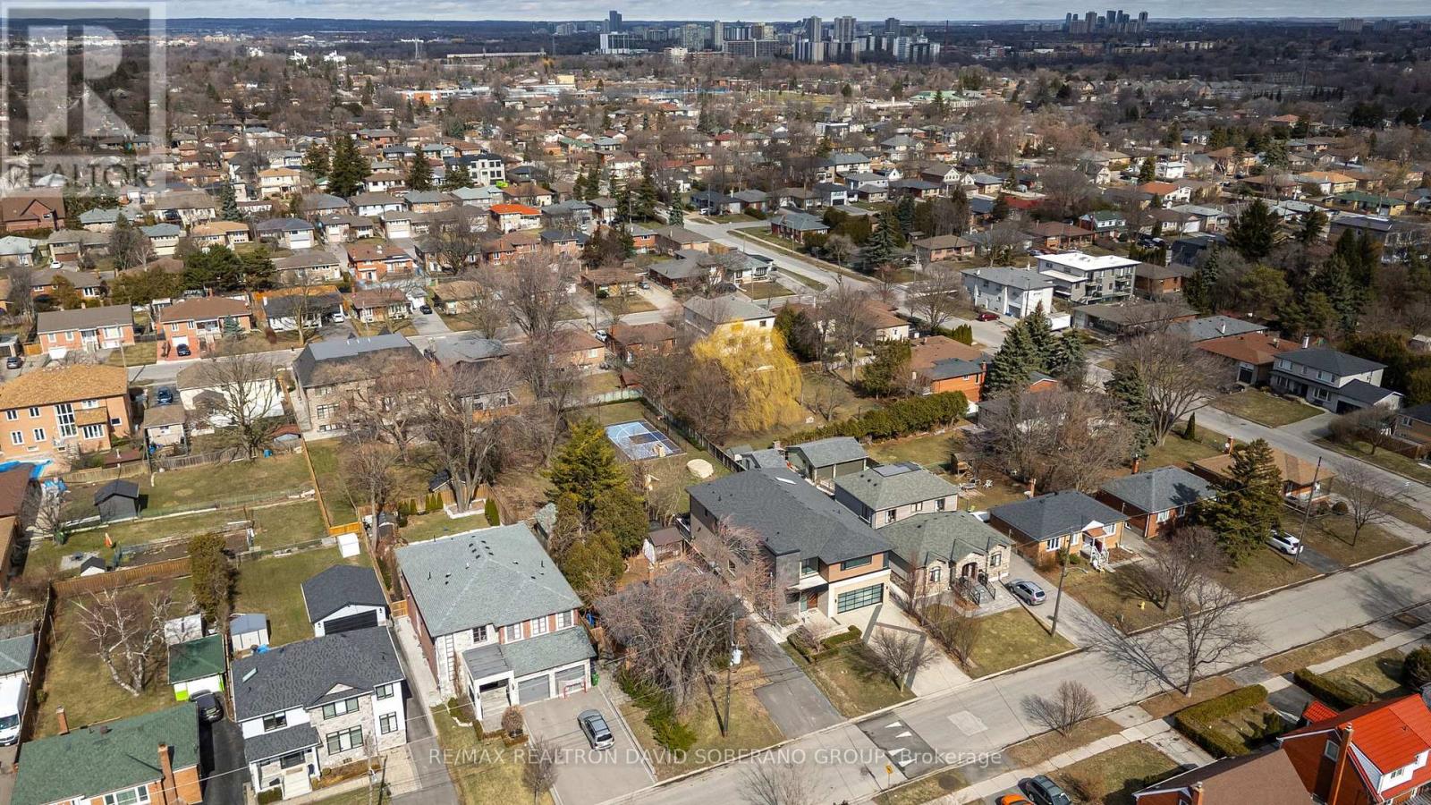 256 Codsell Avenue, Toronto, Ontario  M3H 3X1 - Photo 42 - C12900152