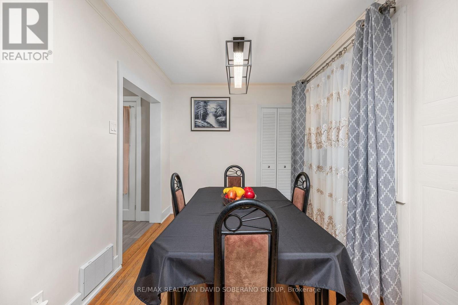 256 Codsell Avenue, Toronto, Ontario  M3H 3X1 - Photo 7 - C12900152