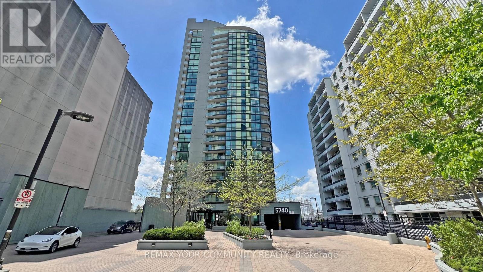 2206 - 5740 Yonge Street, Toronto, Ontario  M2M 0B1 - Photo 2 - C12900164