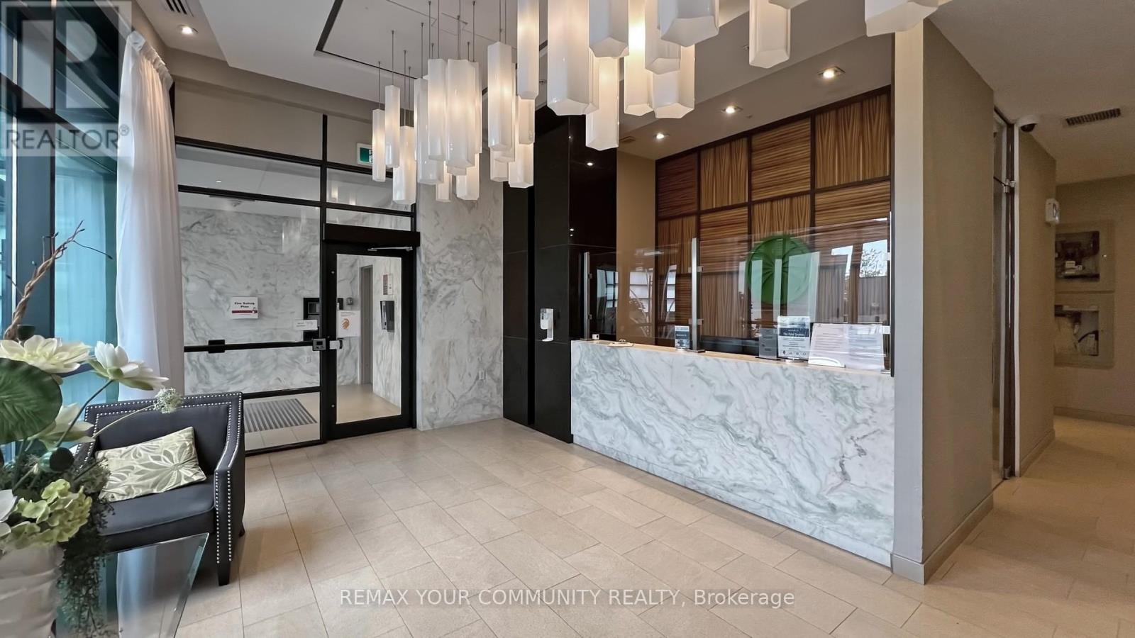 2206 - 5740 Yonge Street, Toronto, Ontario  M2M 0B1 - Photo 4 - C12900164