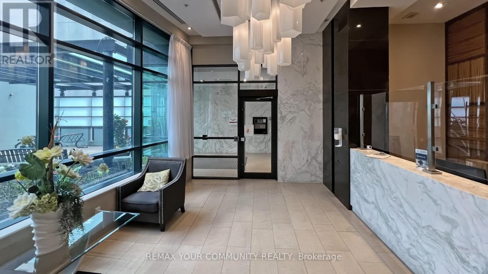 2206 - 5740 Yonge Street, Toronto, Ontario  M2M 0B1 - Photo 5 - C12900164