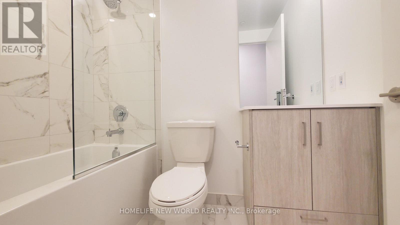 3009 - 180 Front Street E, Toronto (Moss Park), Ontario  M5A 0A9 - Photo 10 - C12900180