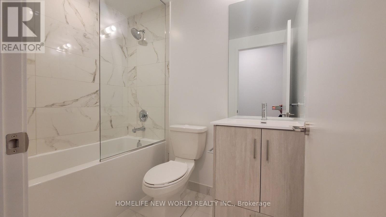 3009 - 180 Front Street E, Toronto (Moss Park), Ontario  M5A 0A9 - Photo 13 - C12900180