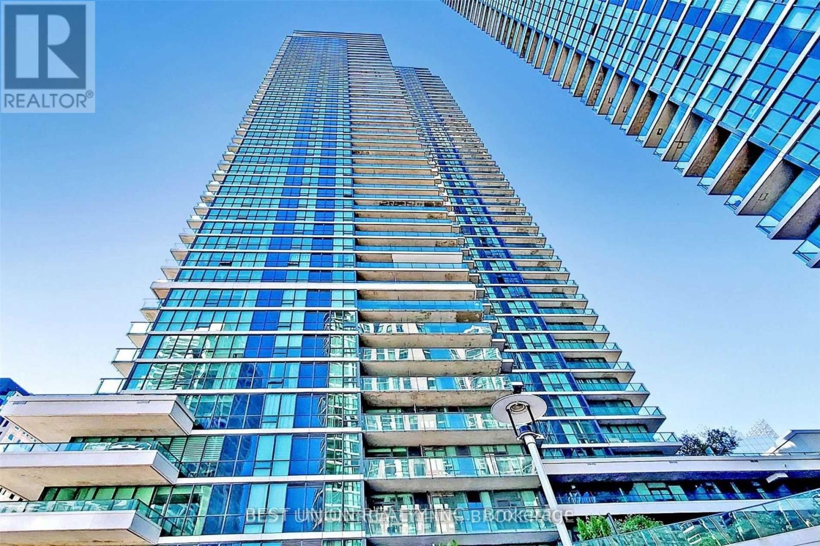 1801 - 33 Bay Street, Toronto (Waterfront Communities), Ontario  M5J 2Z3 - Photo 1 - C12900218