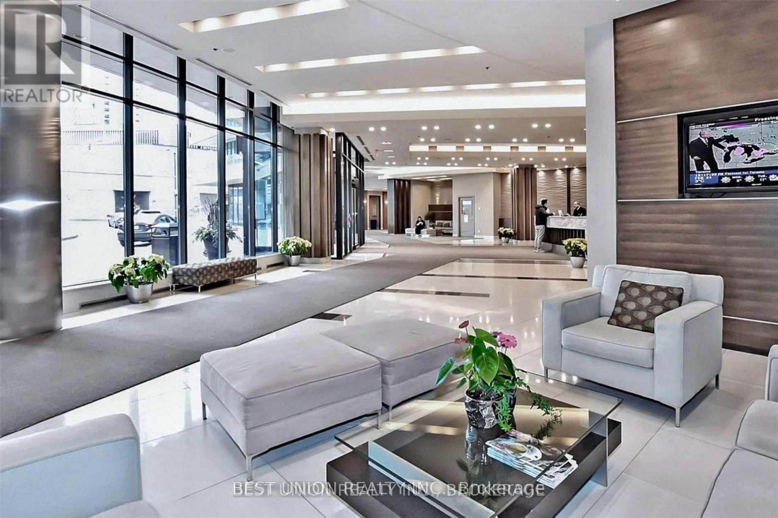 1801 - 33 Bay Street, Toronto (Waterfront Communities), Ontario  M5J 2Z3 - Photo 5 - C12900218